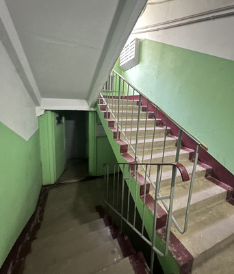 Продам двухкомнатную (2-комн.) квартиру, Вильвенская ул, 9, Пермь г