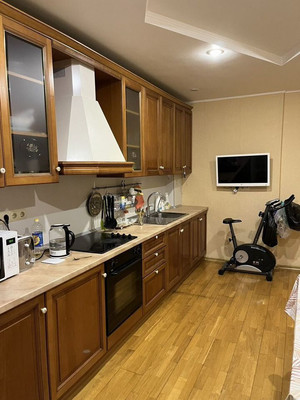 Продам трехкомнатную (3-комн.) квартиру, Голубятникова ул, 14, Казань г