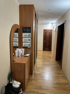 Продам трехкомнатную (3-комн.) квартиру, Голубятникова ул, 14, Казань г