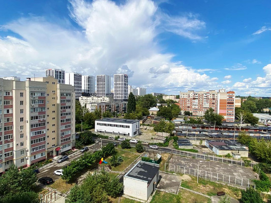 Продам трехкомнатную (3-комн.) квартиру, Виноградный 5-й проезд, 8, Пенза г