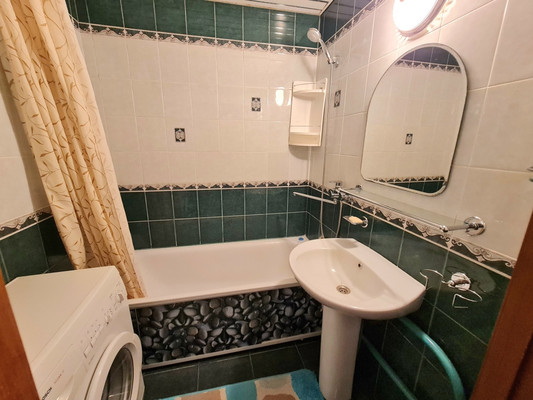 Продам трехкомнатную (3-комн.) квартиру, Южнобутовская ул, 121, Москва г