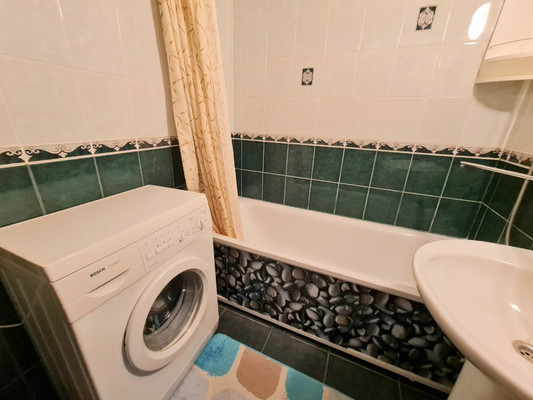 Продам трехкомнатную (3-комн.) квартиру, Южнобутовская ул, 121, Москва г