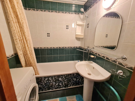 Продам трехкомнатную (3-комн.) квартиру, Южнобутовская ул, 121, Москва г