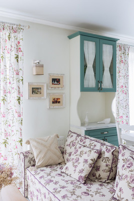 Продам двухкомнатную (2-комн.) квартиру, Счастливая ул, 21, Холмогоровка п