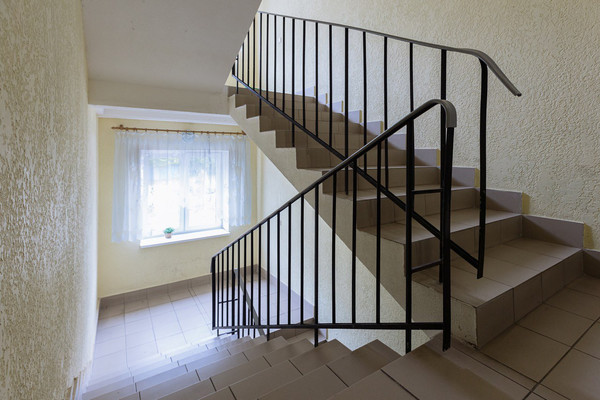 Продам двухкомнатную (2-комн.) квартиру, Счастливая ул, 21, Холмогоровка п