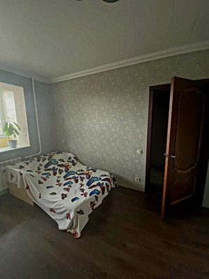 Продам трехкомнатную (3-комн.) квартиру, 9, Островцы д