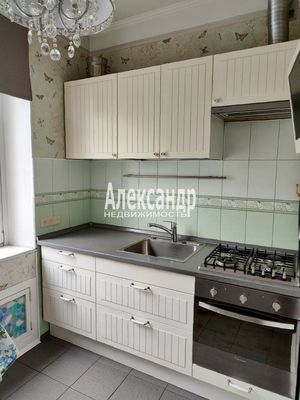 Продам двухкомнатную (2-комн.) квартиру, Новочеркасский пр-кт, 61, Санкт-Петербург г