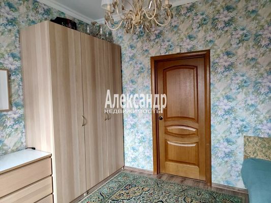 Продам двухкомнатную (2-комн.) квартиру, Новочеркасский пр-кт, 61, Санкт-Петербург г