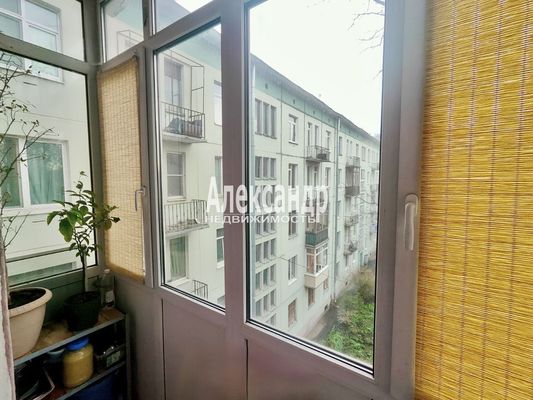 Продам двухкомнатную (2-комн.) квартиру, Новочеркасский пр-кт, 61, Санкт-Петербург г