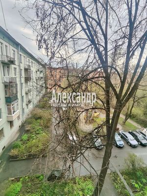 Продам двухкомнатную (2-комн.) квартиру, Новочеркасский пр-кт, 61, Санкт-Петербург г