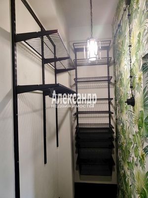Продам двухкомнатную (2-комн.) квартиру, Новочеркасский пр-кт, 61, Санкт-Петербург г