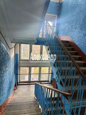 Продам двухкомнатную (2-комн.) квартиру, Новочеркасский пр-кт, 61, Санкт-Петербург г