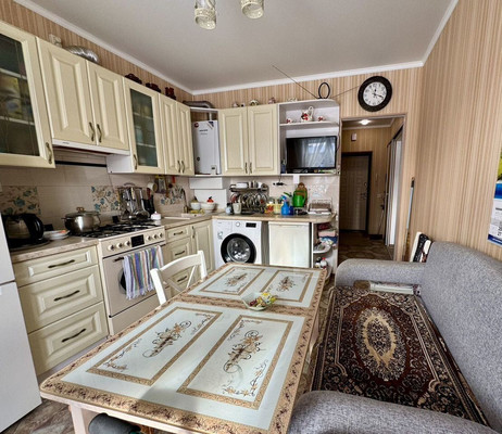 Продам однокомнатную (1-комн.) квартиру, Счастливая ул, 12, Холмогоровка п