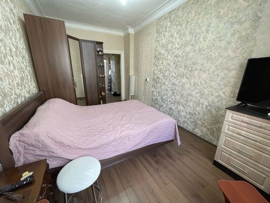 Продам двухкомнатную (2-комн.) квартиру, Комсомольская ул, 30, Киров г
