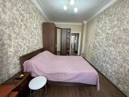 Продам двухкомнатную (2-комн.) квартиру, Комсомольская ул, 30, Киров г
