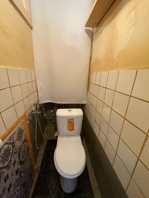 Продам двухкомнатную (2-комн.) квартиру, Комсомольская ул, 30, Киров г