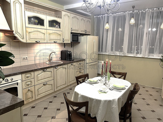 Продам двухкомнатную (2-комн.) квартиру, Ягодная ул, 8к1, Москва г