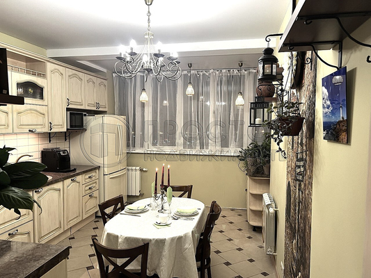 Продам двухкомнатную (2-комн.) квартиру, Ягодная ул, 8к1, Москва г