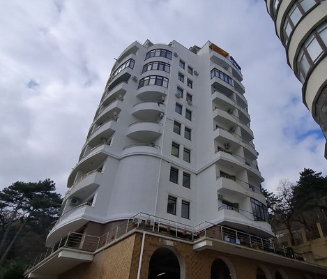 Продам трехкомнатную (3-комн.) квартиру, Без названия ул, 3кб, Ореанда пгт
