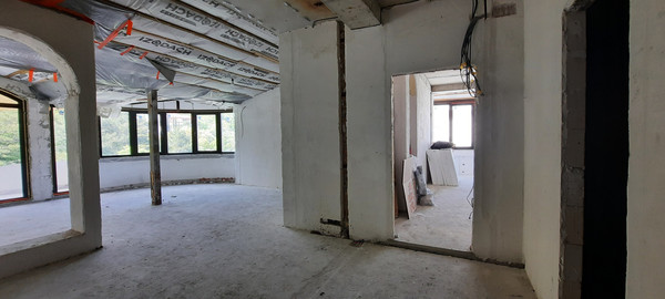 Продам трехкомнатную (3-комн.) квартиру, Без названия ул, 3кб, Ореанда пгт