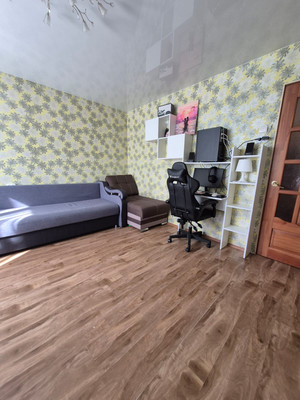 Продам трехкомнатную (3-комн.) квартиру, Зари ул, 16, Нижний Тагил г