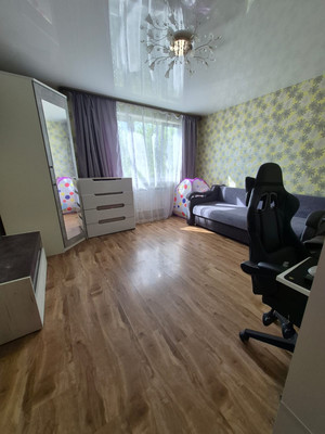 Продам трехкомнатную (3-комн.) квартиру, Зари ул, 16, Нижний Тагил г