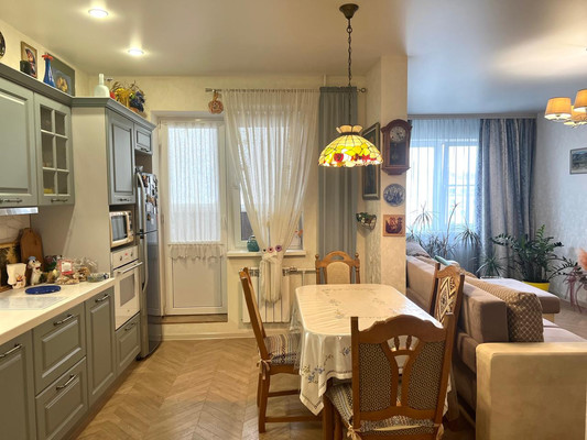 Продам двухкомнатную (2-комн.) квартиру, Южная ул, 19, Новороссийск г