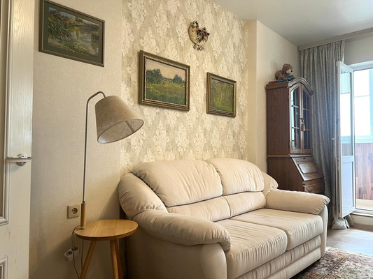 Продам двухкомнатную (2-комн.) квартиру, Южная ул, 19, Новороссийск г