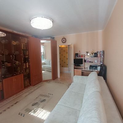 Продам трехкомнатную (3-комн.) квартиру, Богдана Хмельницкого ул, 64, Воронеж г