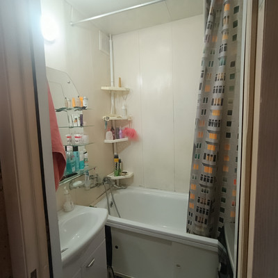 Продам трехкомнатную (3-комн.) квартиру, Богдана Хмельницкого ул, 64, Воронеж г