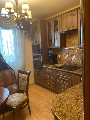 Продам двухкомнатную (2-комн.) квартиру, Назаровская ул, 5/8, Люберцы г