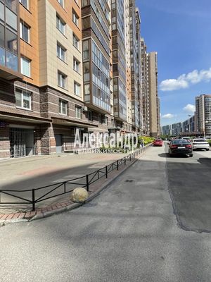 Сдам торговое помещение 37,4 м2, Королёва пр-кт, 65, Санкт-Петербург г