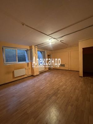 Сдам торговое помещение 37,4 м2, Королёва пр-кт, 65, Санкт-Петербург г