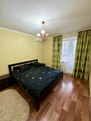 Продам двухкомнатную (2-комн.) квартиру, 339-й Стрелковой Дивизии ул, 13, Ростов-на-Дону г