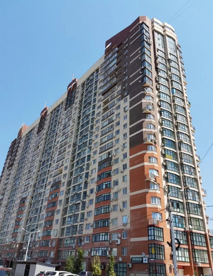 Продам трехкомнатную (3-комн.) квартиру, им. Достоевского ул, 84к1, Краснодар г