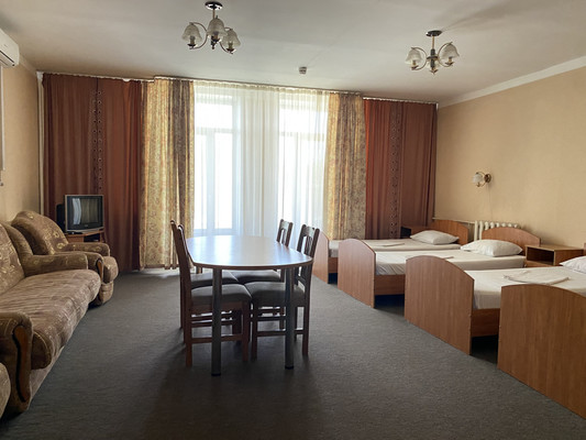 Сдам коммерческое помещение 1 400 м2, Остужева ул, 47, Воронеж г