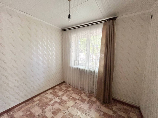 Продам трехкомнатную (3-комн.) квартиру, 2-й Гвардейской Армии ул, 47, Симферополь г
