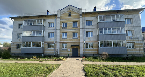 Продам двухкомнатную (2-комн.) квартиру, Молчановская ул, 2, Киров г