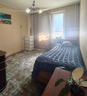 Продам трехкомнатную (3-комн.) квартиру, Тёплый Стан ул, 12к4, Москва г
