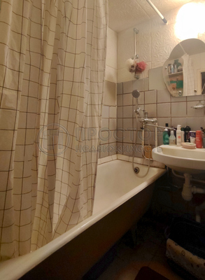 Продам трехкомнатную (3-комн.) квартиру, Тёплый Стан ул, 12к4, Москва г