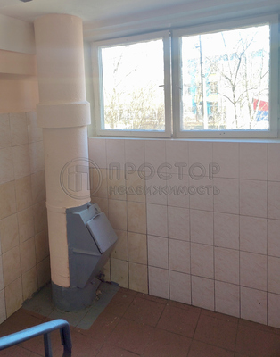Продам трехкомнатную (3-комн.) квартиру, Тёплый Стан ул, 12к4, Москва г