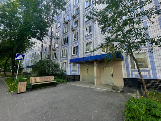 Продам однокомнатную (1-комн.) квартиру, Ореховый б-р, 39к2, Москва г