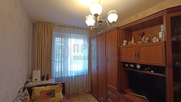 Продам трехкомнатную (3-комн.) квартиру, Конёнкова ул, 21А, Москва г