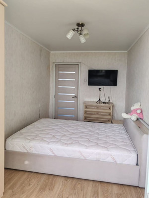 Продам трехкомнатную (3-комн.) квартиру, Дубнинская ул, 12к3, Москва г