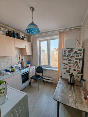 Продам трехкомнатную (3-комн.) квартиру, Дубнинская ул, 12к3, Москва г