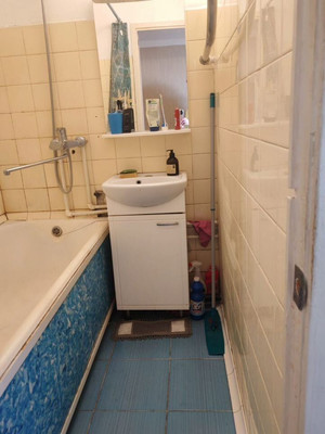 Продам трехкомнатную (3-комн.) квартиру, Дубнинская ул, 12к3, Москва г