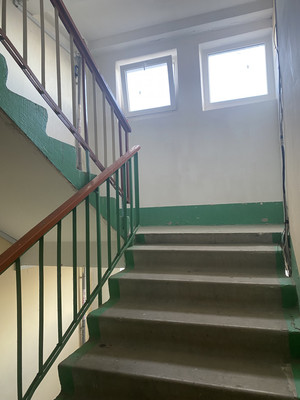 Продам трехкомнатную (3-комн.) квартиру, Маршала Жукова ул, 27, Симферополь г