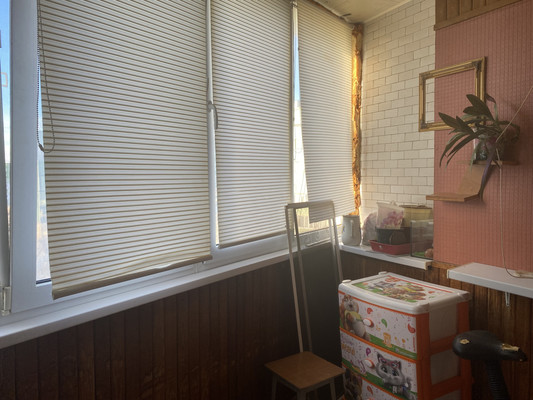 Продам трехкомнатную (3-комн.) квартиру, Маршала Жукова ул, 27, Симферополь г