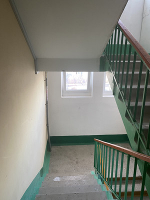 Продам трехкомнатную (3-комн.) квартиру, Маршала Жукова ул, 27, Симферополь г