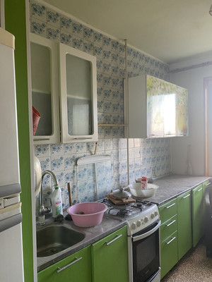 Продам трехкомнатную (3-комн.) квартиру, Маршала Жукова ул, 27, Симферополь г